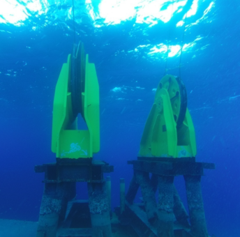 Steigleitungseinziehflaschen für Unterwasser-Anwendungen (subsea riser pull-in blocks) und Seilrollen für Drahtseile (4,5